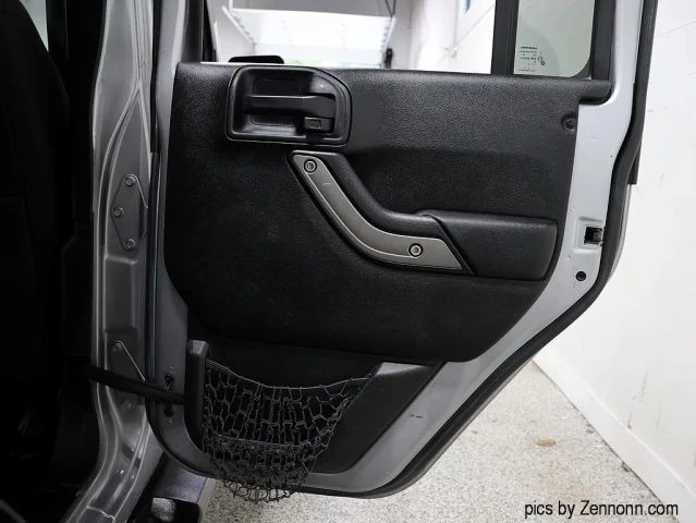 2017 Jeep JK Wrangler - Image 27 of 31