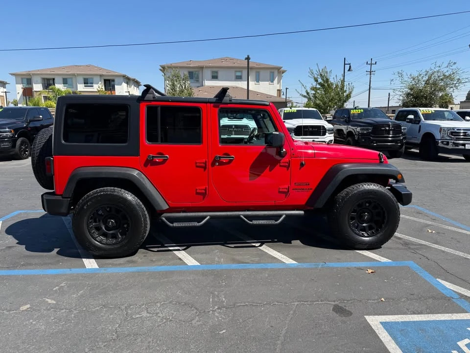 2017 Jeep JK Wrangler - Image 4 of 15