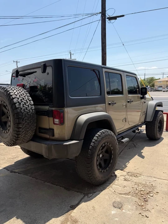 2017 Jeep JK Wrangler - Image 3 of 5