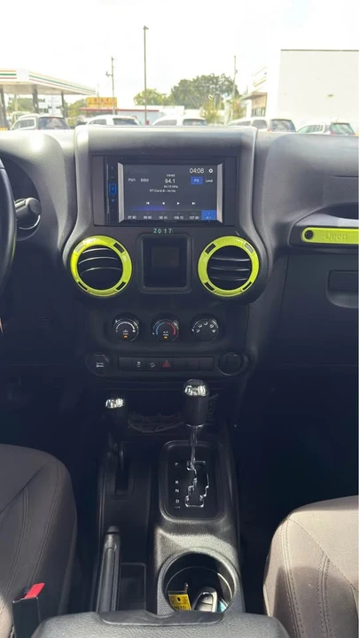 2017 Jeep JK Wrangler - Image 16 of 17