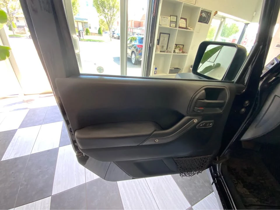 2017 Jeep JK Wrangler - Image 9 of 13