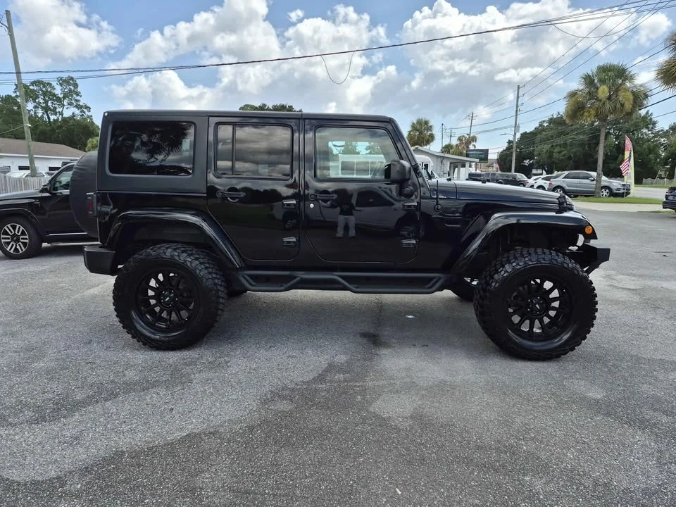 2017 Jeep JK Wrangler - Image 4 of 19