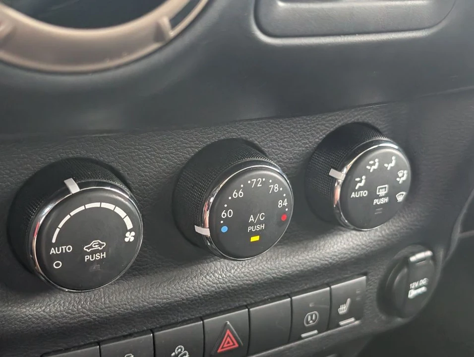 2017 Jeep JK Wrangler - Image 16 of 20