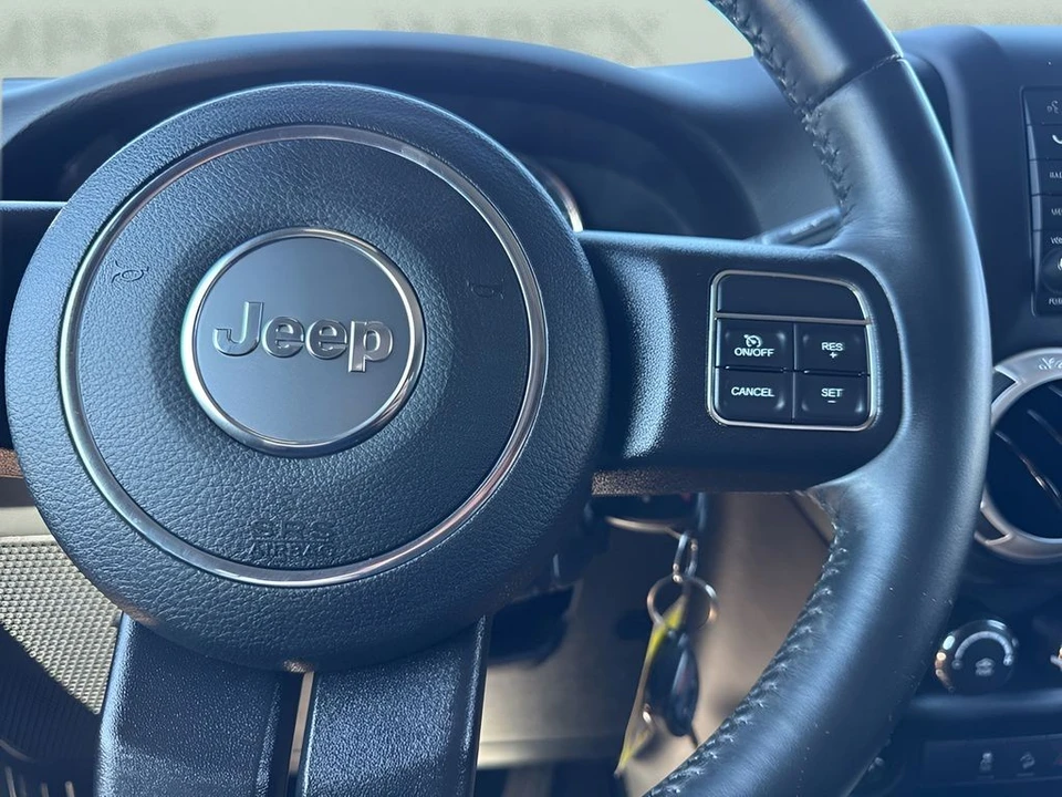 2017 Jeep - Image 16 of 31