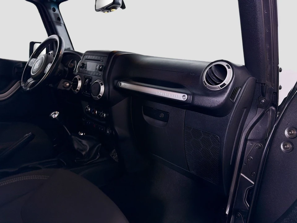 2017 Jeep JK Wrangler - Image 28 of 31