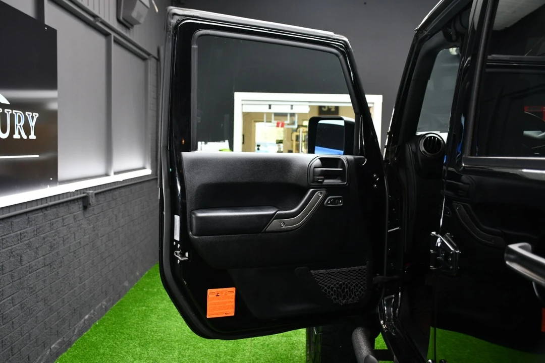 2017 Jeep JK Wrangler - Image 19 of 21