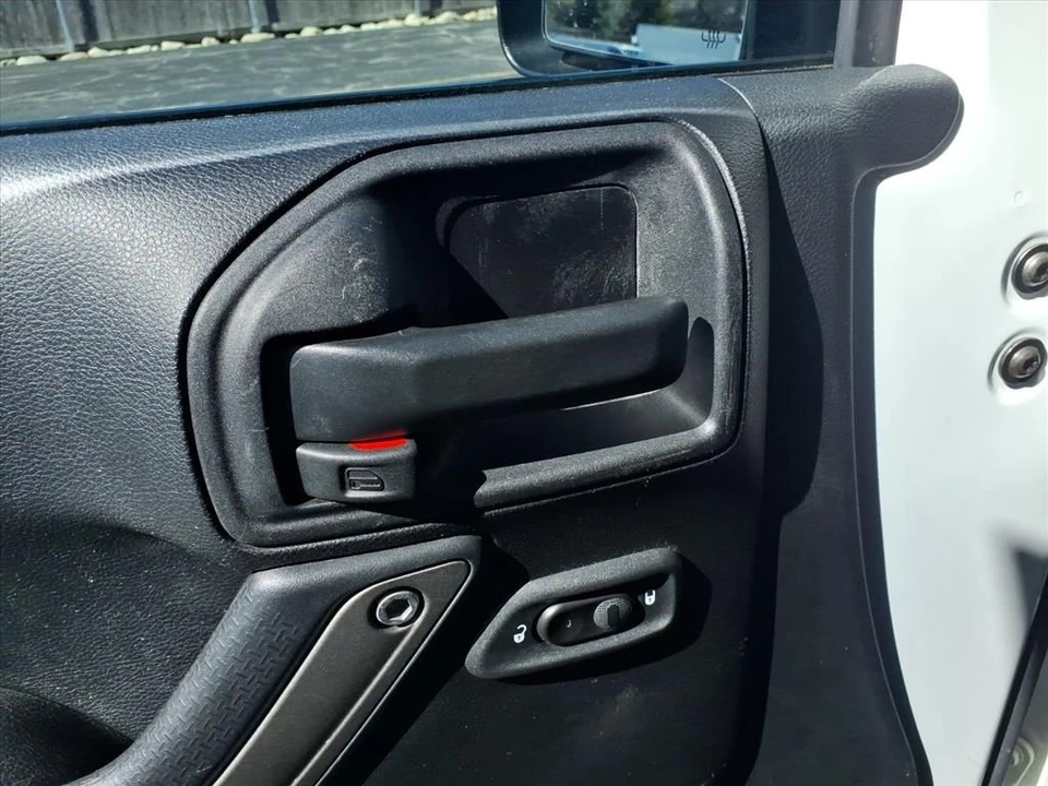 2017 Jeep JK Wrangler - Image 16 of 21