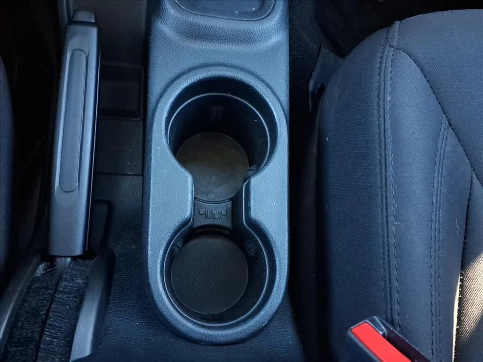 2017 Jeep JK Wrangler - Image 14 of 21