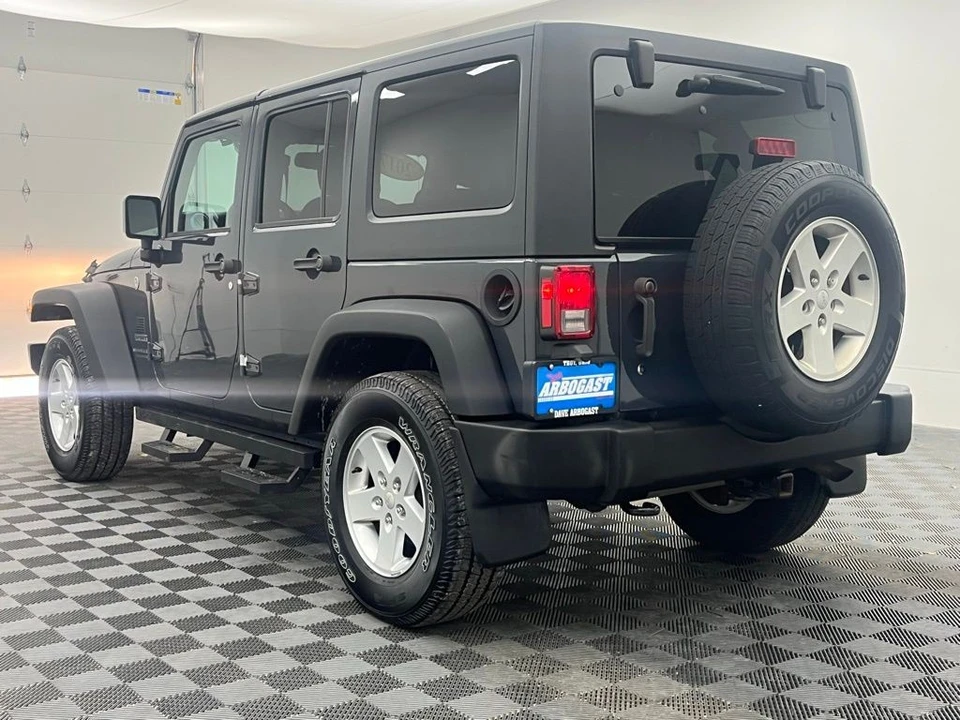 2017 Jeep JK Wrangler - Image 8 of 12