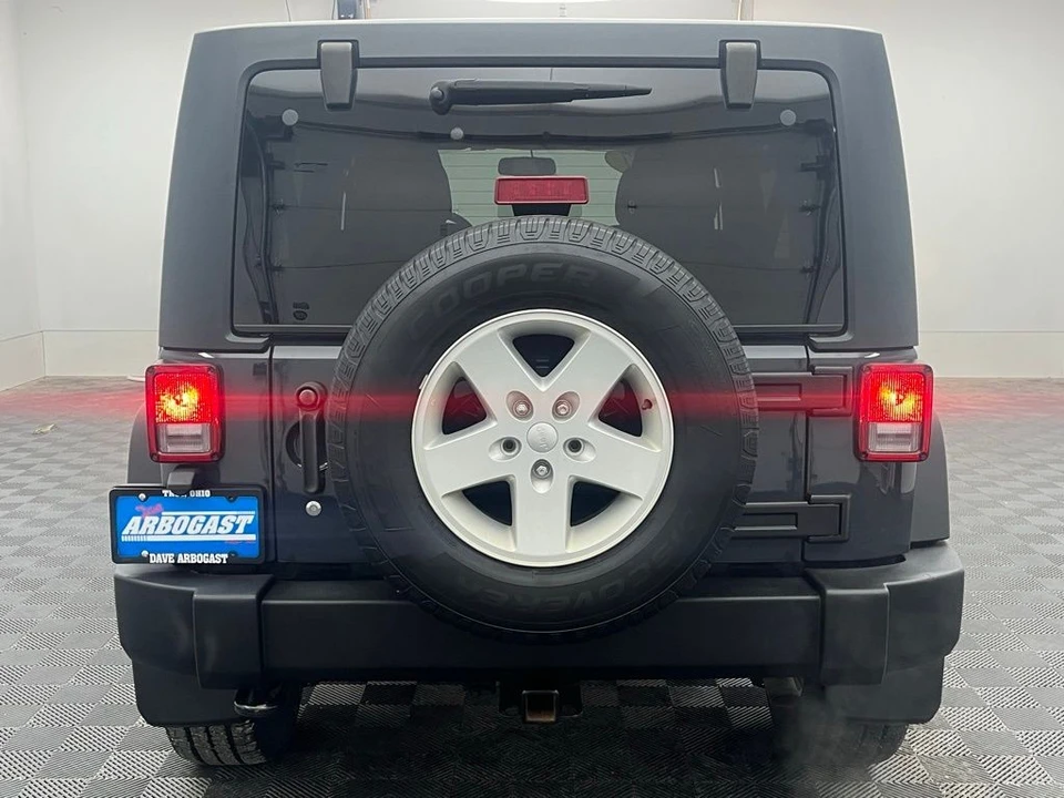 2017 Jeep JK Wrangler - Image 6 of 12