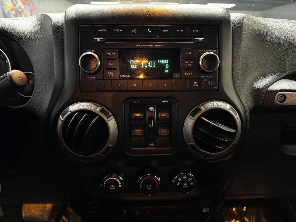 2017 Jeep JK Wrangler - Image 24 of 31