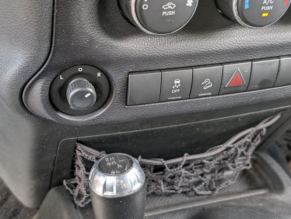 2017 Jeep JK Wrangler - Image 20 of 21