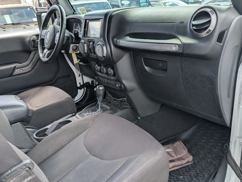 2017 Jeep JK Wrangler - Image 14 of 21