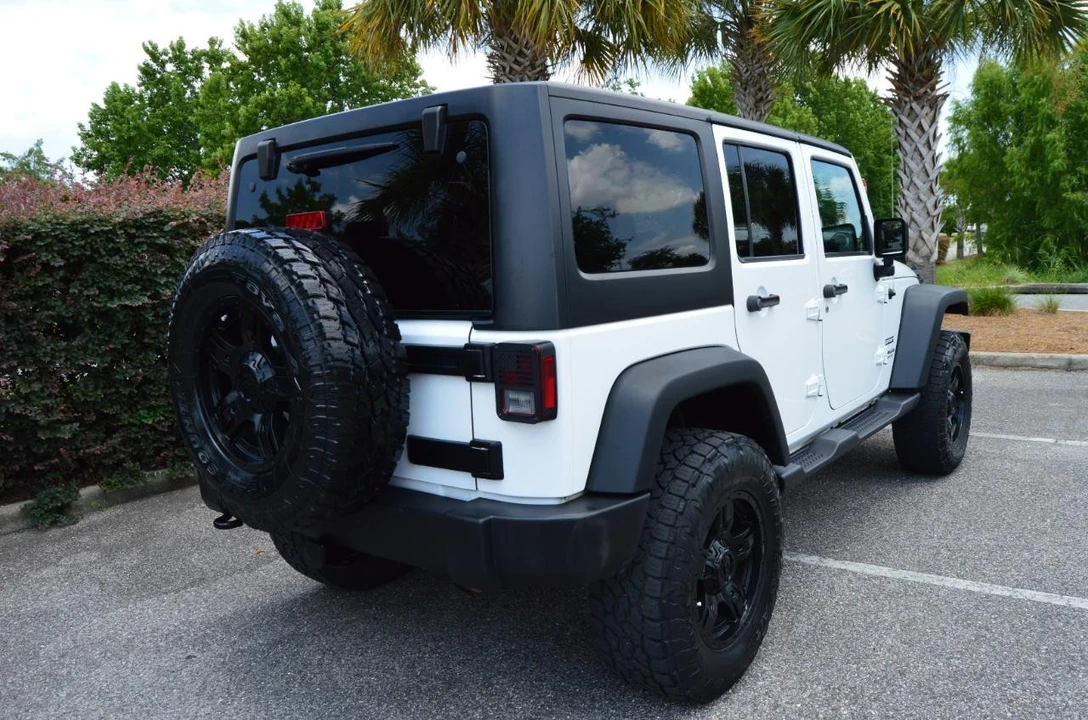 2017 Jeep JK Wrangler - Image 9 of 25