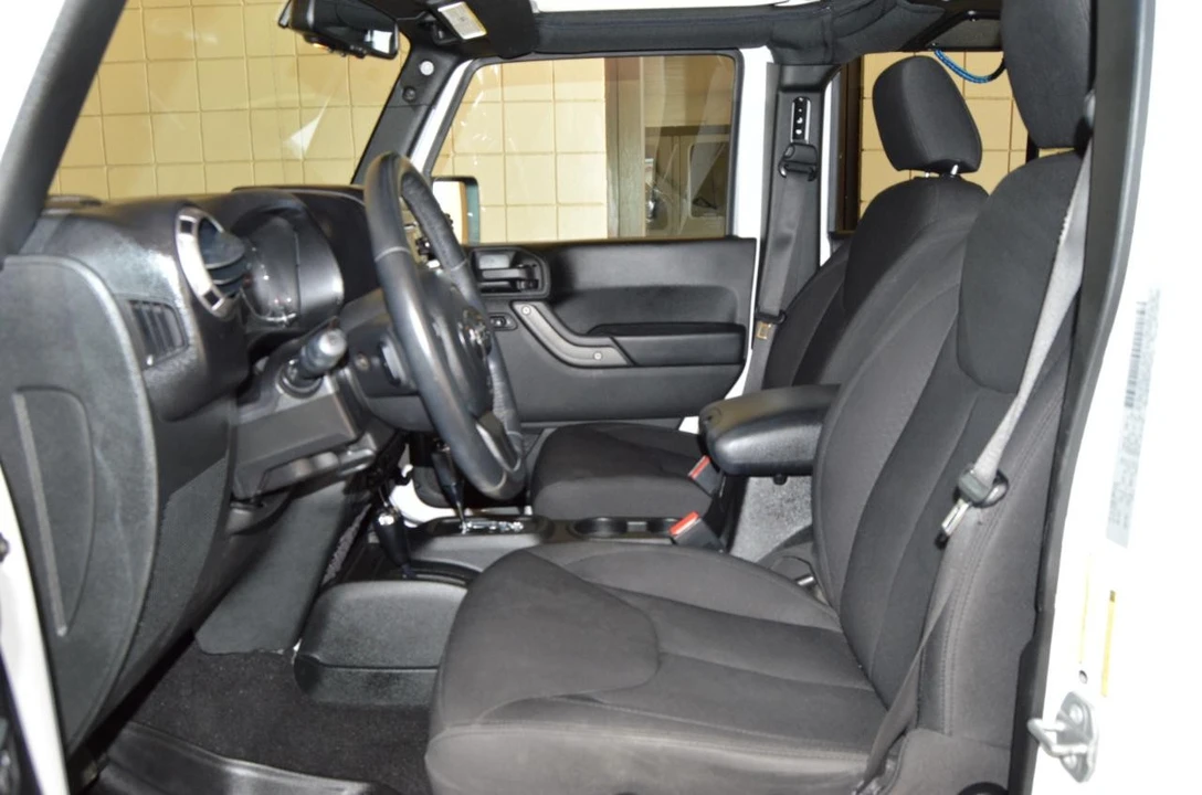 2017 Jeep JK Wrangler - Image 5 of 25
