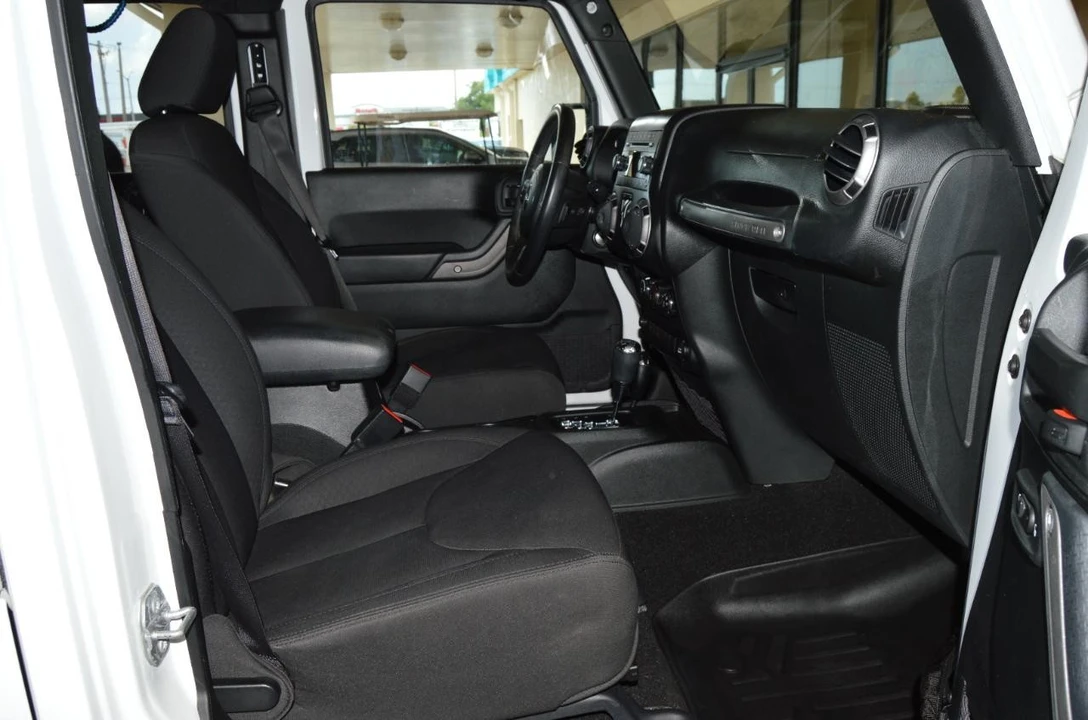 2017 Jeep JK Wrangler - Image 14 of 25