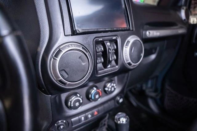 2017 Jeep JK Wrangler - Image 14 of 21