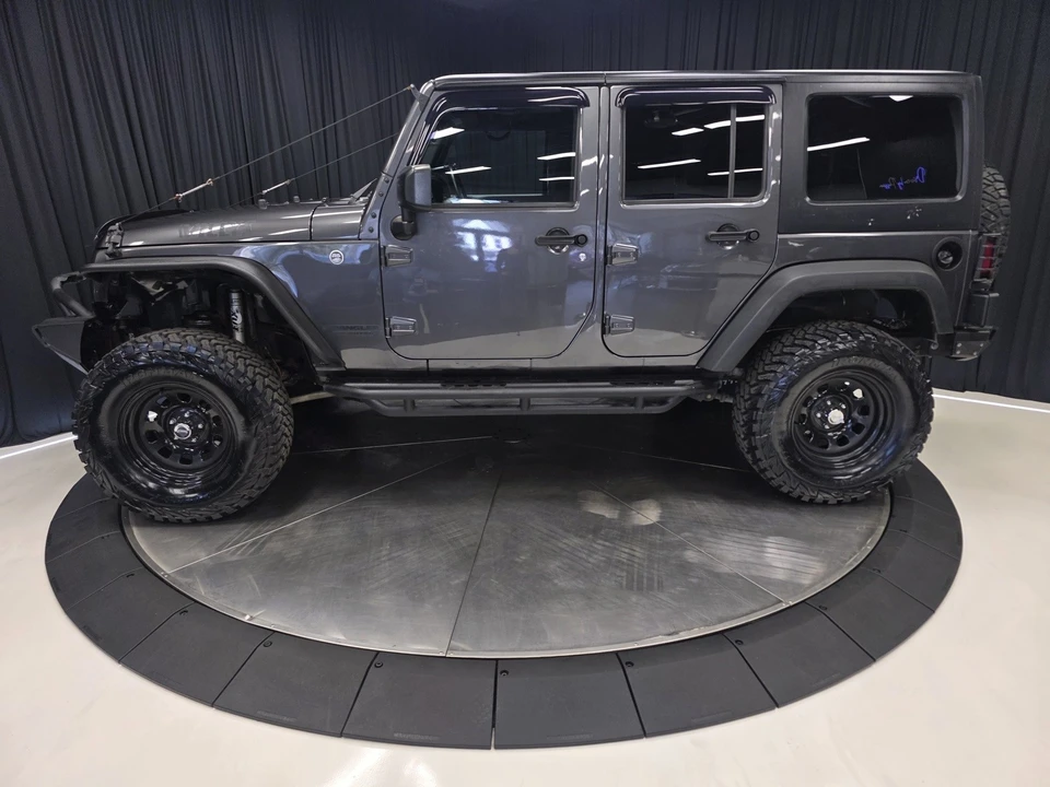 2017 Jeep JK Wrangler - Image 8 of 12