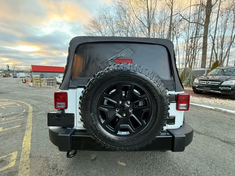 2017 Jeep JK Wrangler - Image 5 of 12