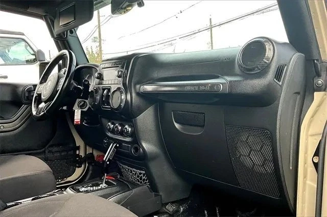 2017 Jeep JK Wrangler - Image 10 of 12