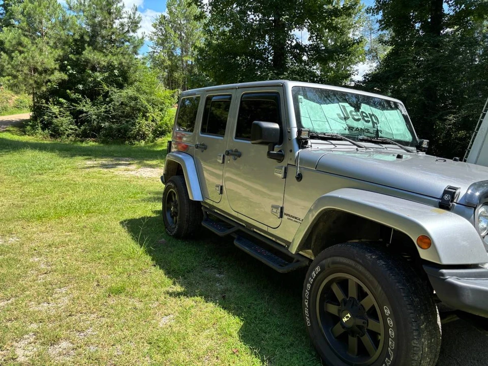 2017 Jeep JK Wrangler - Image 2 of 9