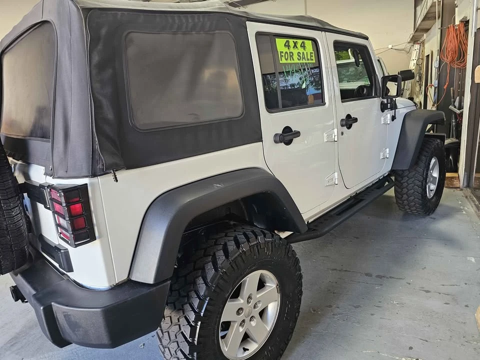 2017 Jeep JK Wrangler - Image 3 of 18
