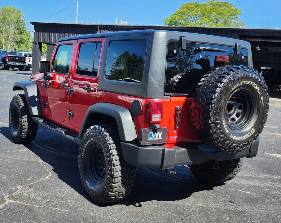 2017 Jeep JK Wrangler - Image 2 of 13