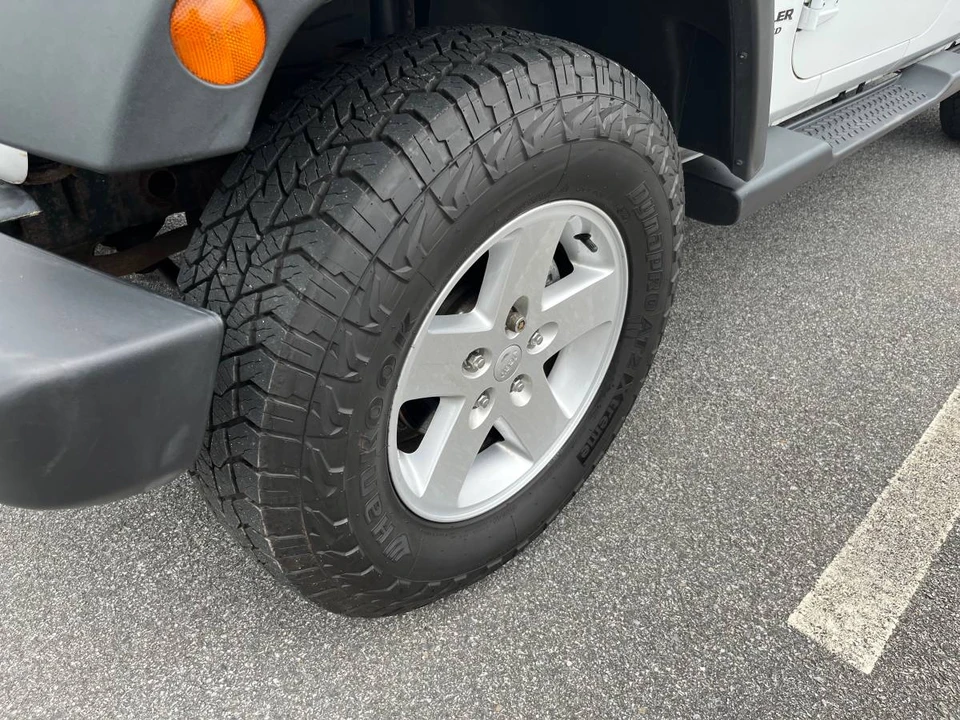 2017 Jeep JK Wrangler - Image 5 of 19