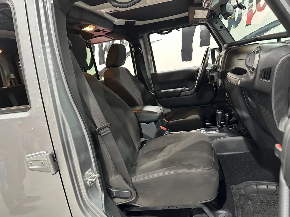 2017 Jeep JK Wrangler - Image 19 of 21