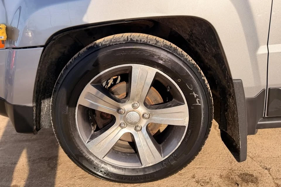 2017 Jeep Patriot - Image 9 of 19