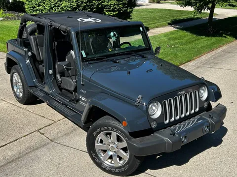 2017 Jeep Wrangler Unlimited Sahara 4x4