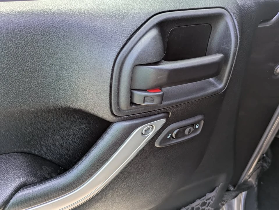 2017 Jeep JK Wrangler - Image 11 of 19