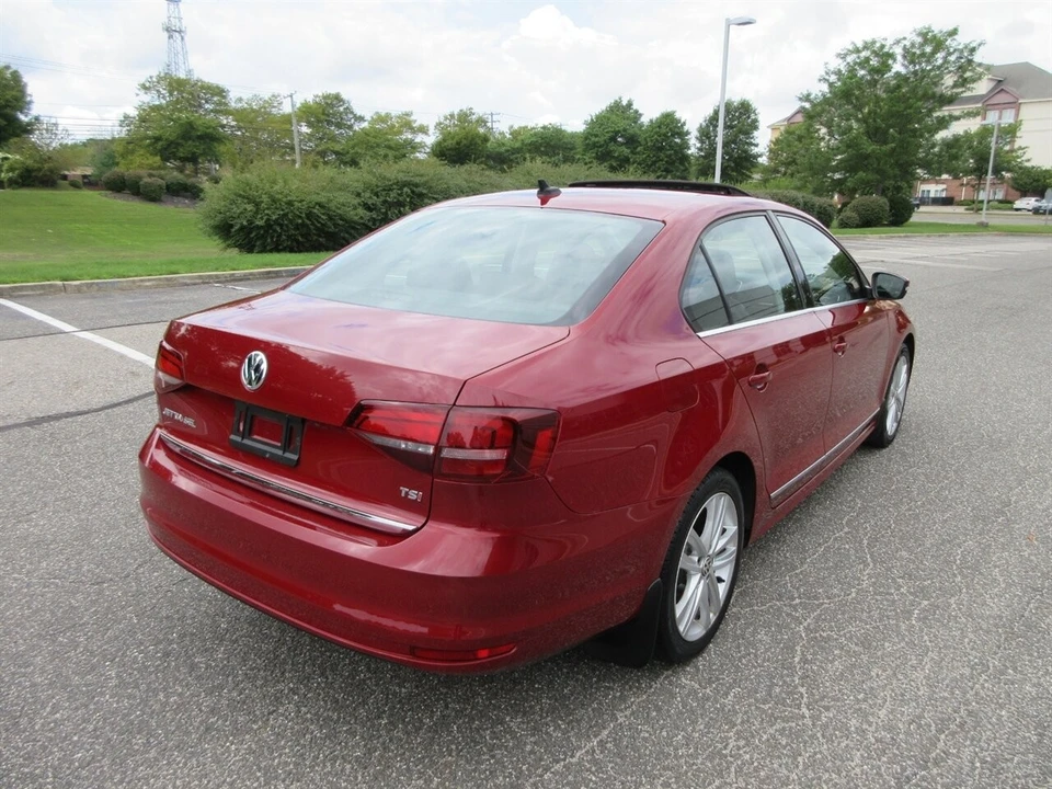 2017 Volkswagen A6 Jetta - Image 8 of 21