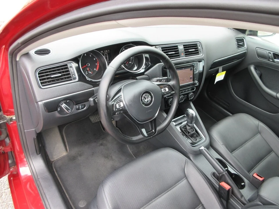 2017 Volkswagen A6 Jetta - Image 22 of 24
