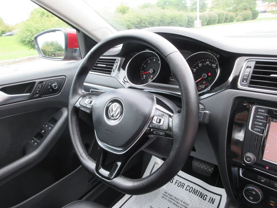 2017 Volkswagen A6 Jetta - Image 23 of 24
