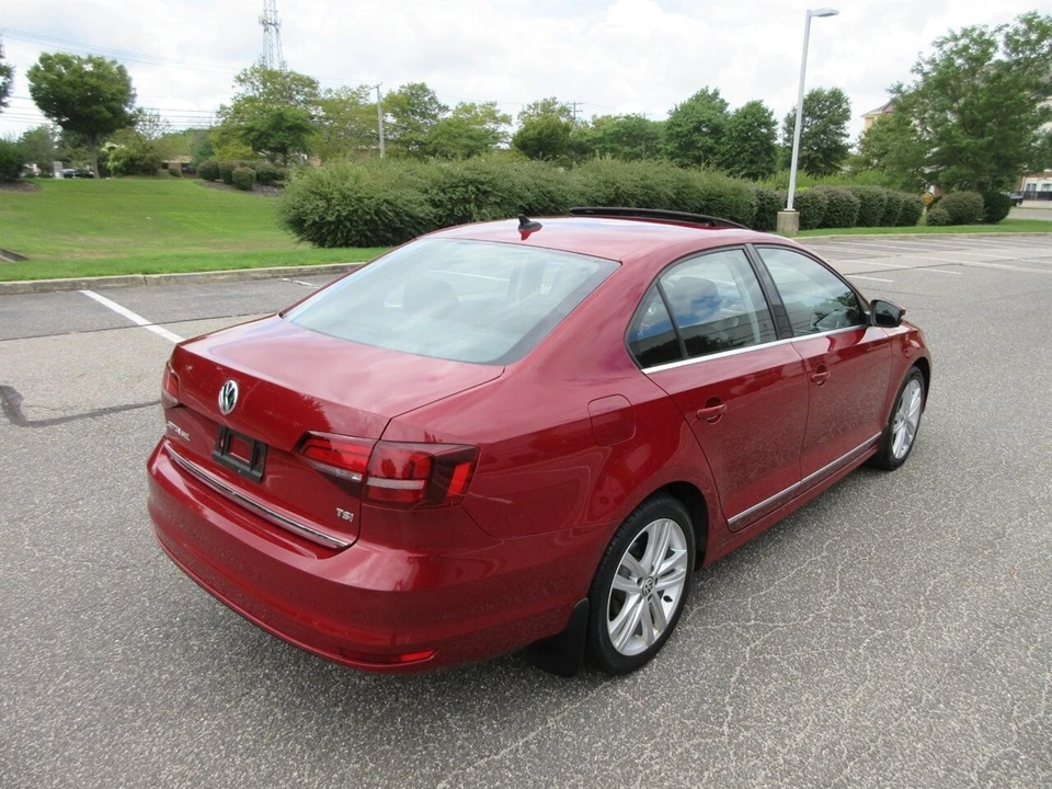 2017 Volkswagen A6 Jetta - Image 12 of 21