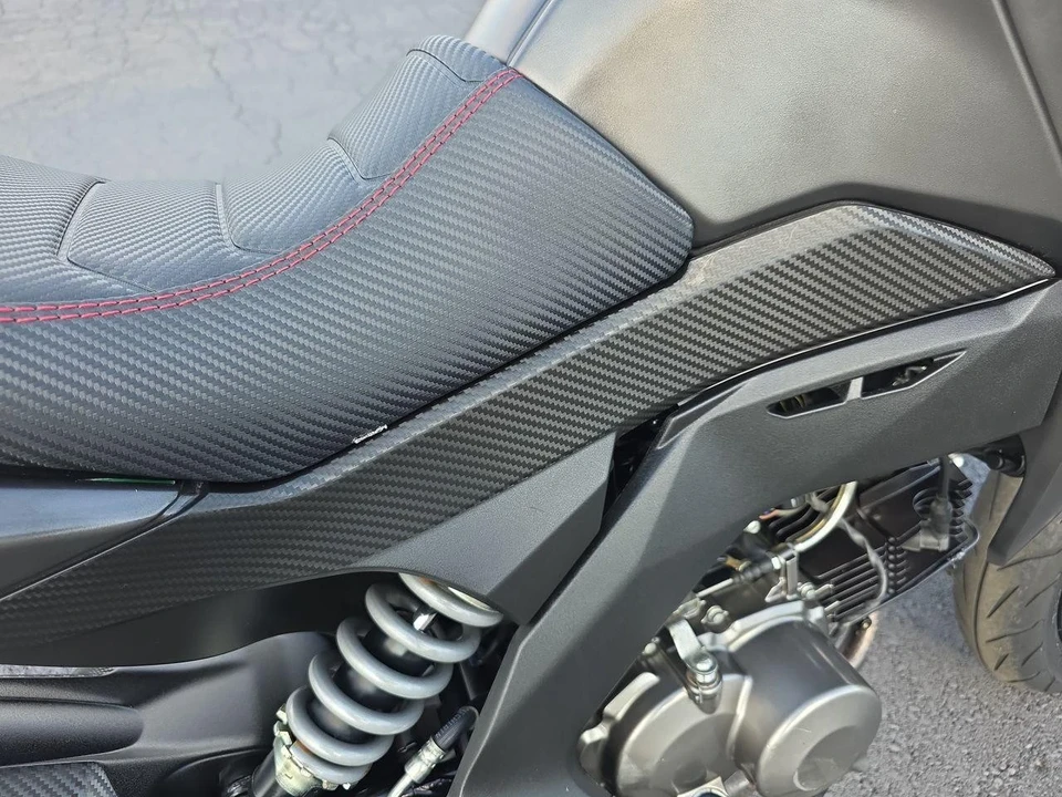 2017 Kawasaki - Image 4 of 12