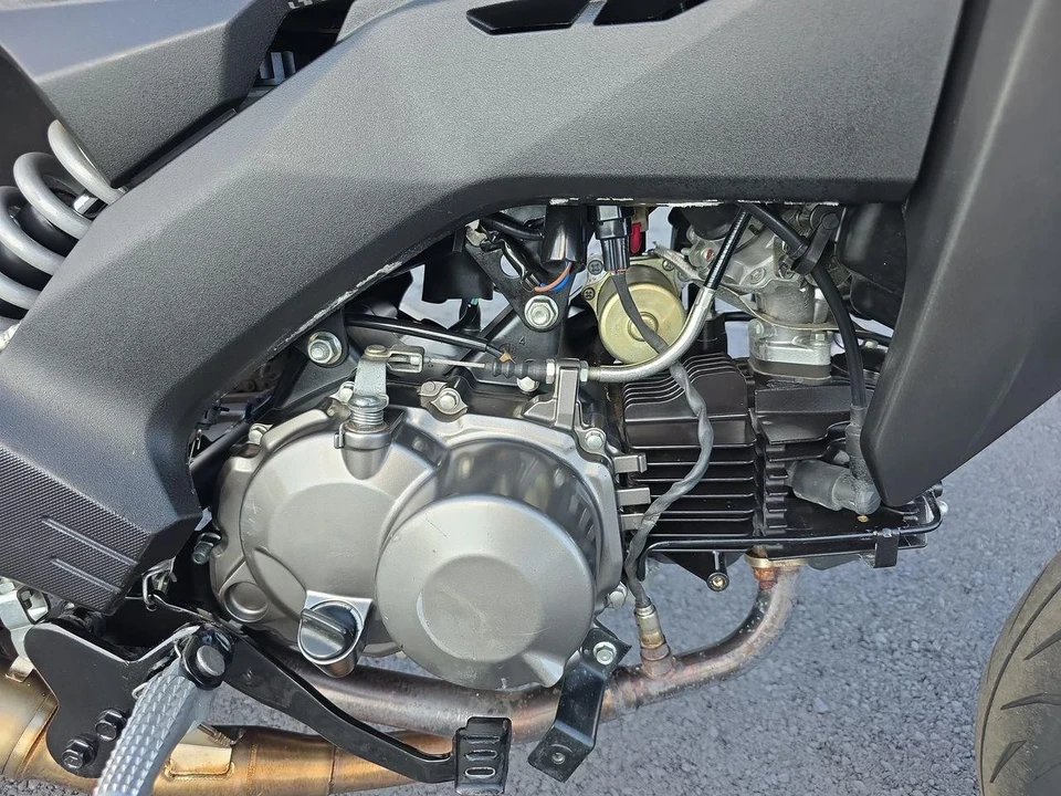 2017 Kawasaki - Image 10 of 12