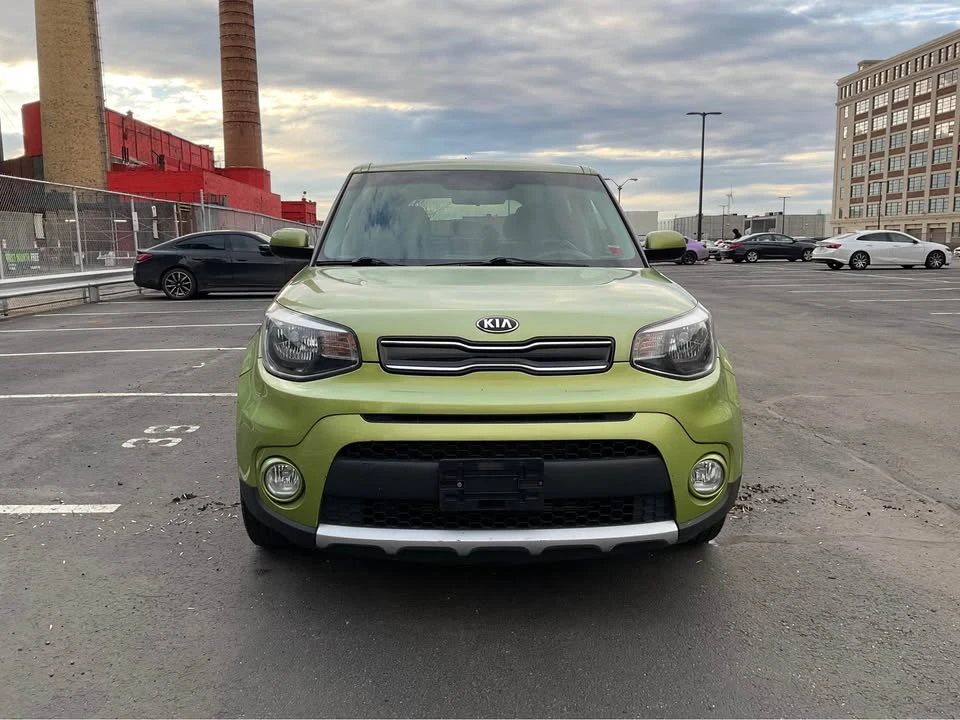 2017 Kia Soul - Image 6 of 9