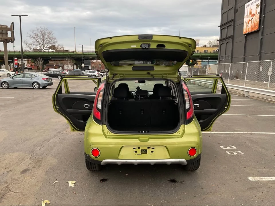 2017 Kia Soul - Image 4 of 9