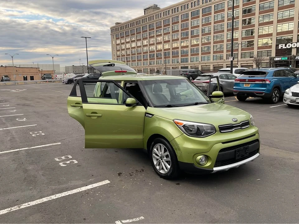2017 Kia Soul - Image 2 of 9