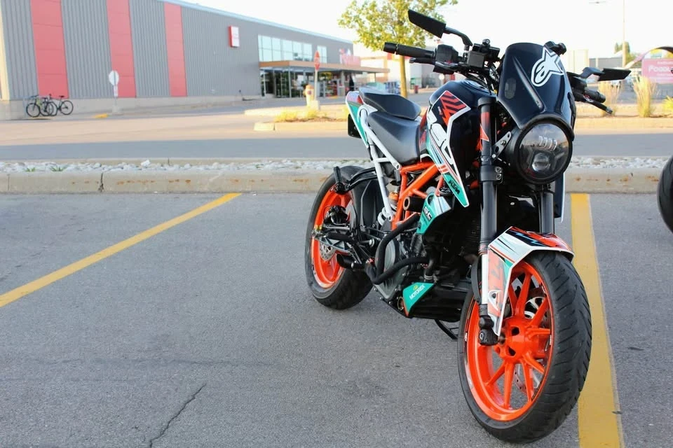 2017 KTM - Image 4 of 5