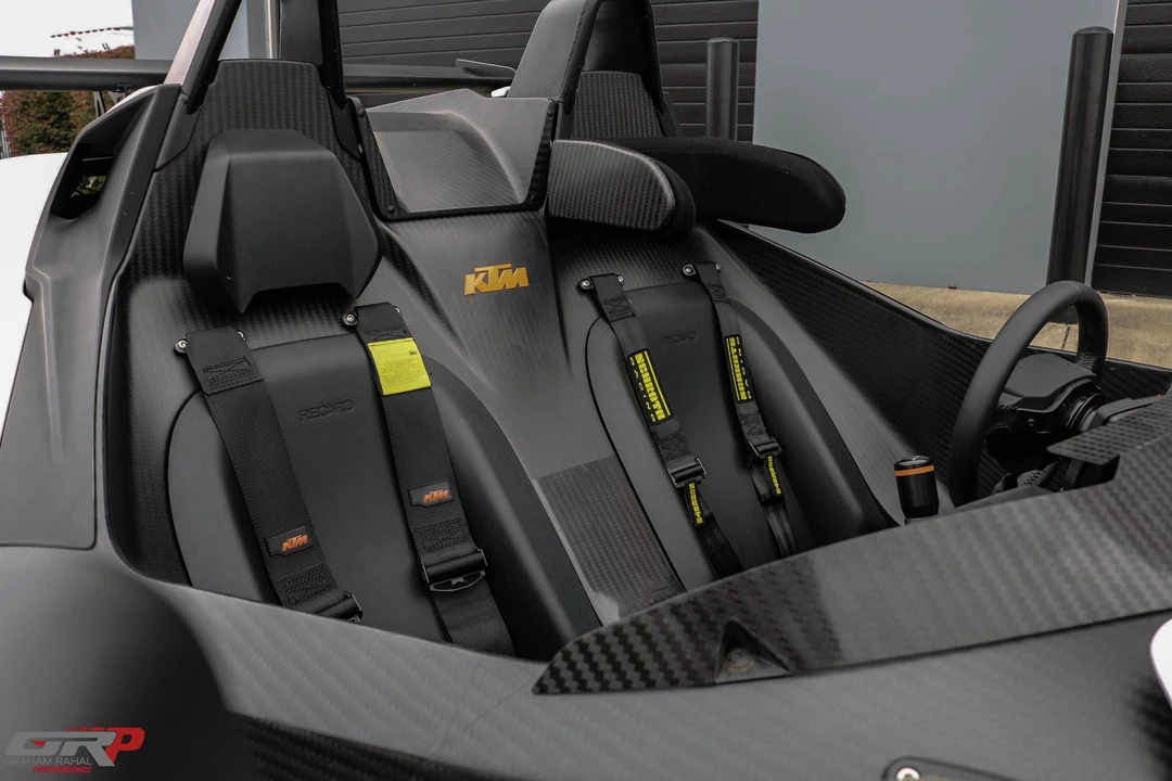 2017 Porsche 911 - Image 8 of 8