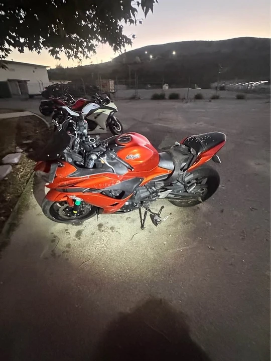 2017 Kawasaki Ninja - Image 7 of 14