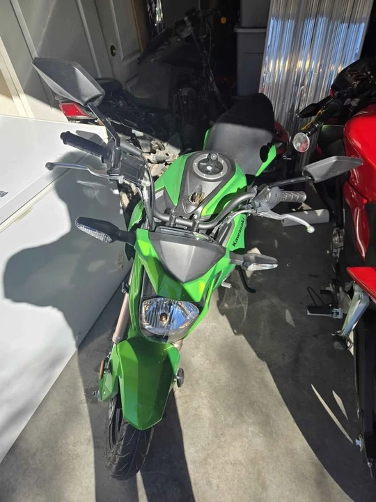 2017 Kawasaki - Image 3 of 3