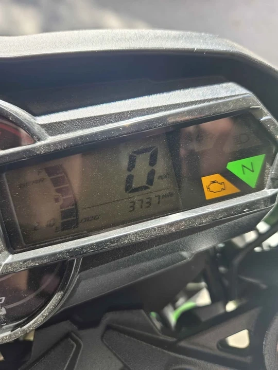 2017 Kawasaki - Image 2 of 3