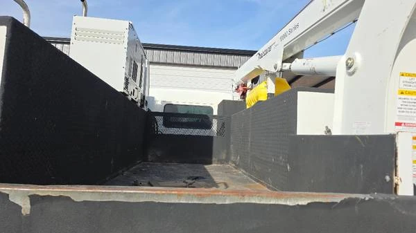 2017 Kenworth T370 - Image 18 of 21