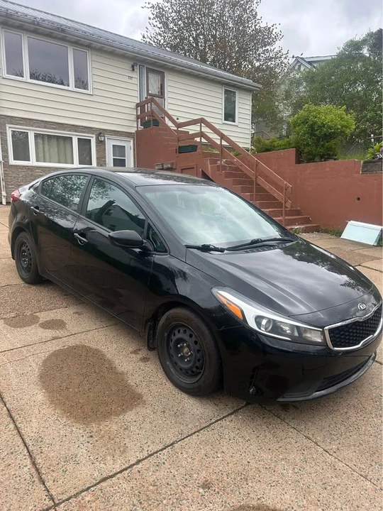 2017 Kia Forte - Image 2 of 10