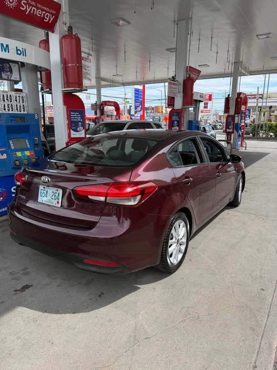 2017 Kia Forte - Image 8 of 8