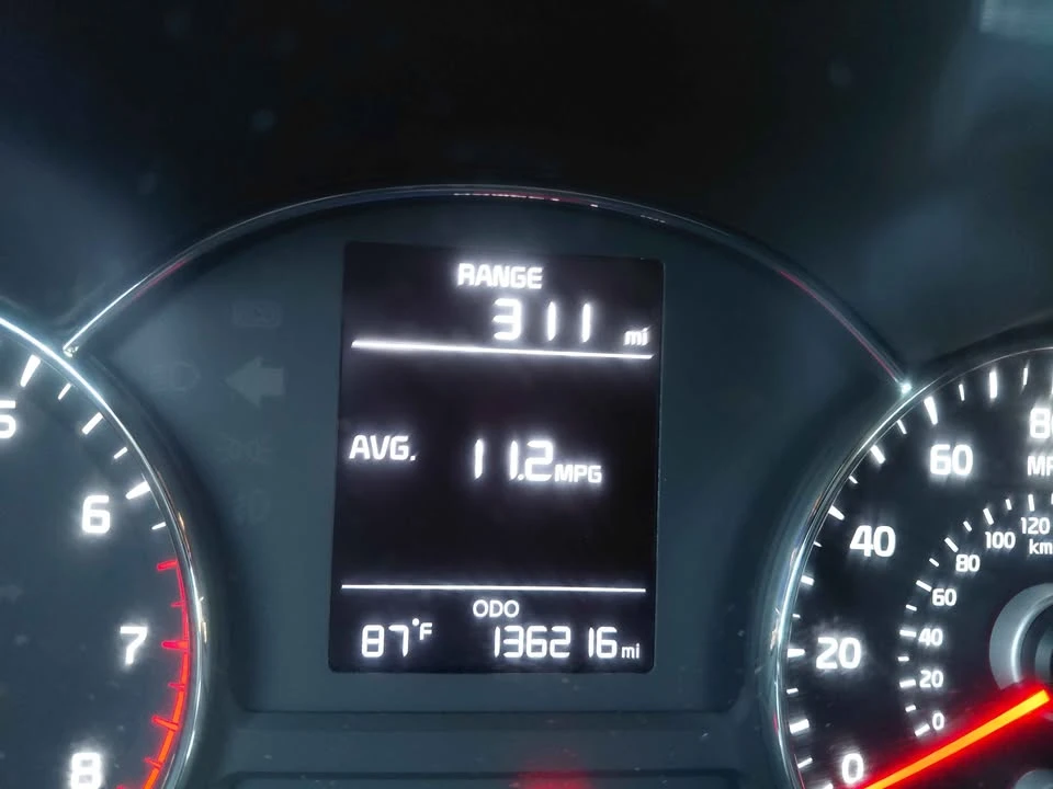 2017 Kia Forte - Image 6 of 11